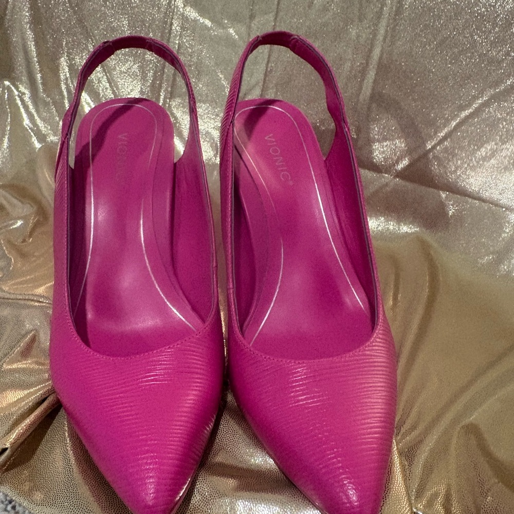 Vionic Fuchsia Slingback Pointed-Toe Mules